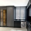 کابینت آشپزخانه بلک لند، کابینت مشکی کنار ماشین لباسشویی