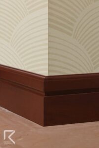 قرنیز برش پله ای قهوه ای سوخته کلاسیک