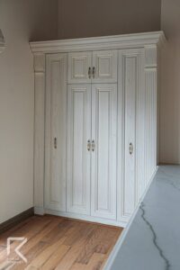 کابینت کلاسیک آشپزخانه بزرگ