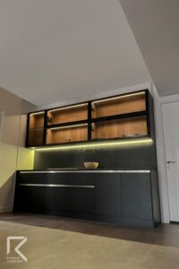 کابینت شیشه ای دارک لند