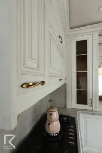 کابینت چوبی روکش بلوط با رنگ پتینه