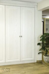 کمد کرم طلایی