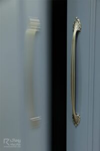 دستگیره کمد طوسی سبک نئوکلاسیک