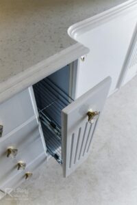 highgloss-neoclassical-cabinet-door-05