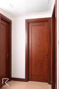 درب داخلی روکش چوب کلاسیک فدقی روشن