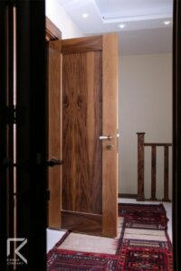 درب داخلی روکش گردو ابلق