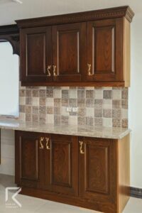 کابینت لاکچری تک قاب چوبی با رنگ فندقی