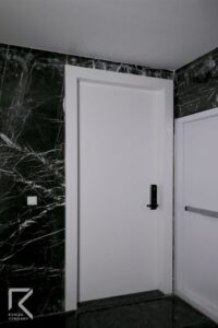 درب ورودی آپارتمان مدرن شیک