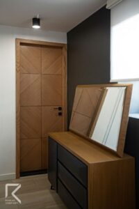 درب چوبی مدرن روکش جناقی