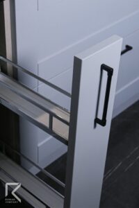 اکسسوری کابینت آشپزخانه نئوکلاسیک