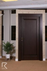 طراحی درب داخلی قابدار فندقی تیره