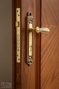 دستگیره درب چوبی کلاسیک