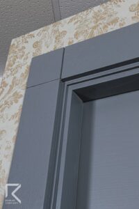 چهارچوب طوسی درب شیک و ساده چوبی