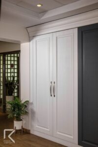 کمد دیواری سفید تک قاب