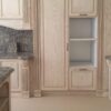 کابینت آشپزخانه نورث لند، یخچال توکار و کابینت کرم