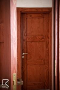 درب اتاقی سه قاب