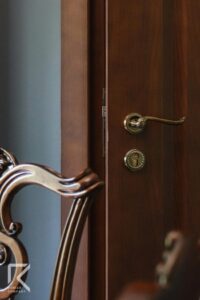 دستگیره درب چوبی