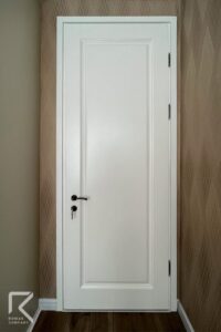 درب نئوکلاسیک سفید شیک و ساده