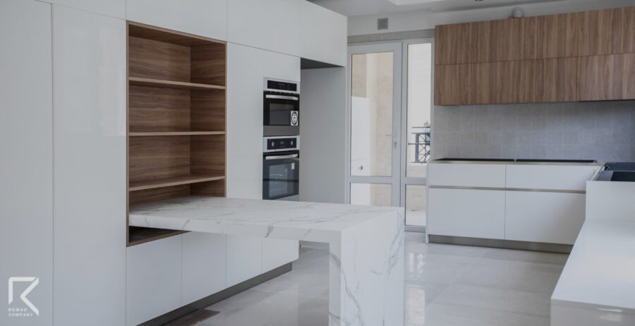 مشخصات کابینت آشپزخانه براق و مدرن