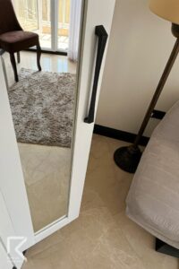 درب کمد دیواری چوبی آینه دار