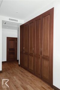 کمد دیواری لوکس ابزارخورده چوبی