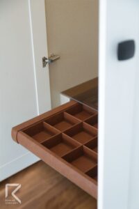 اکسسوری کمد دیواری اتاق خواب