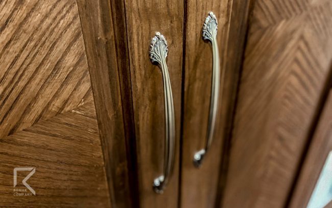 کمد کلاسیک با تکنیک روکش جناغی