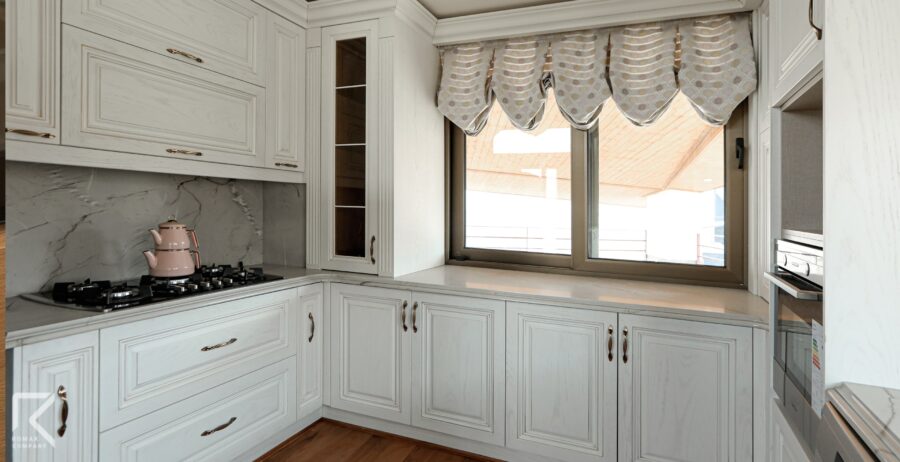 کابینت آشپزخانه پنجره دار