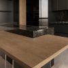کابینت آشپزخانه مدرن مشکی و چوب اوک لند، تصویر پانزدهم